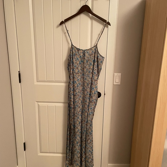 Jumpsuit - Picture 5 of 5